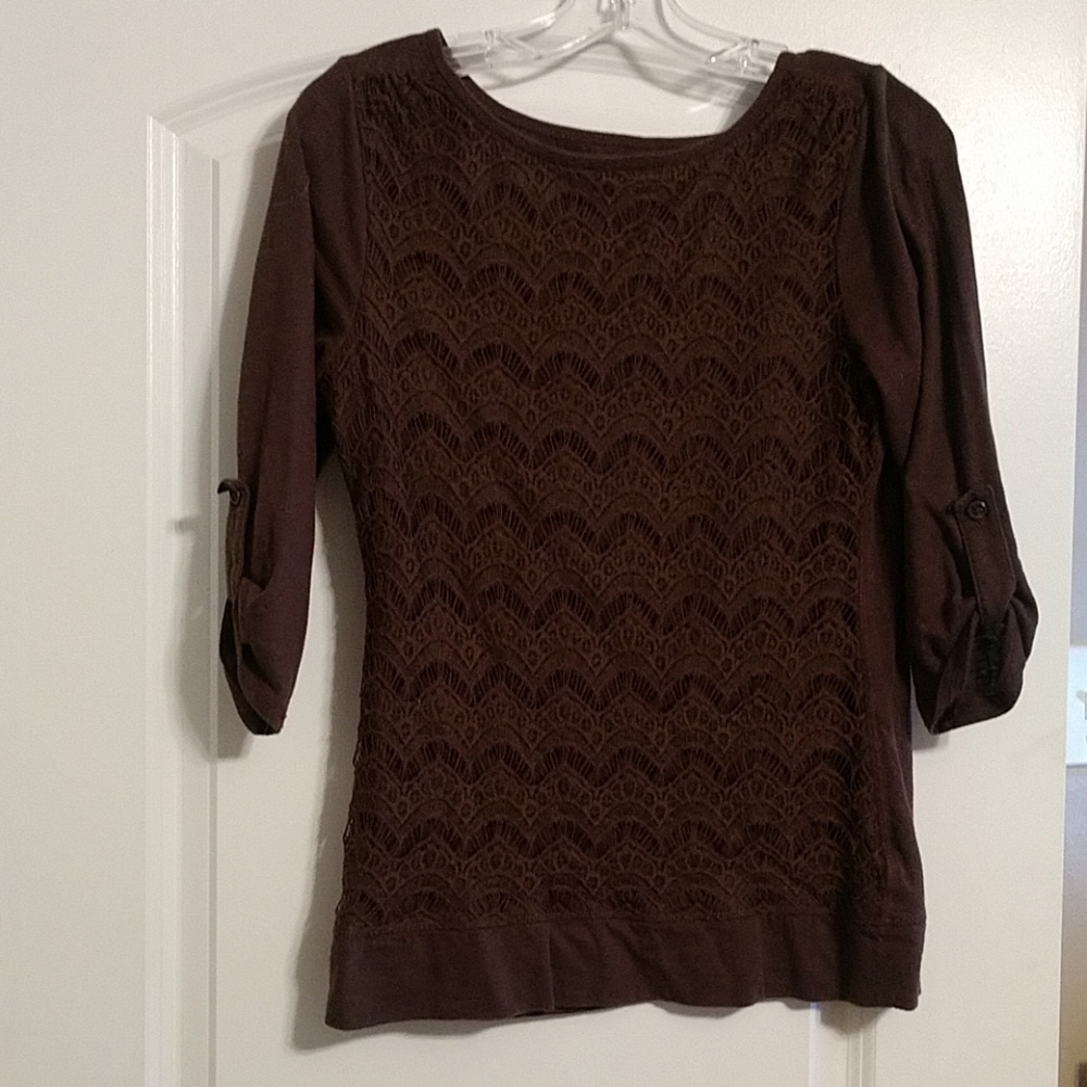Brown medium 3/4 length sleeve top